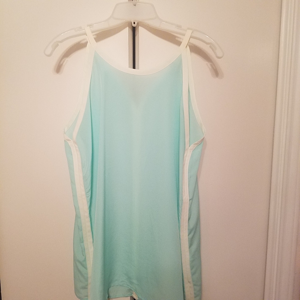 EUC sleeveless top